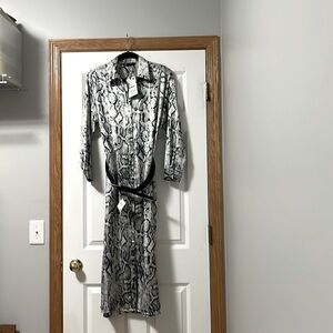 Zara button down snake print belted dress, sz Medium